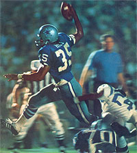 Calvin Hill was the first running back in Dallas Cowboys history to rush for more than 1,000 yards in a season.