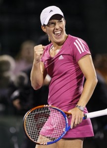 Justine Henin defeats Vera Zvonareva to move in Miami.