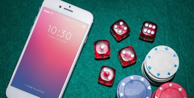 How Smartphones Have Changed the Gaming Industry | Sports Then and Now